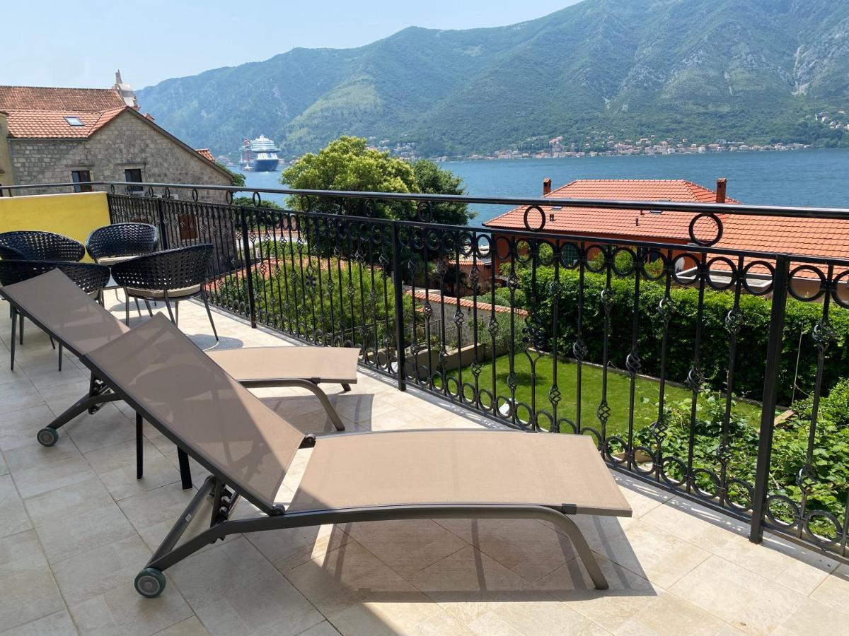 2Montenegro Mimoza Apartments Dobrota Kültér fotó