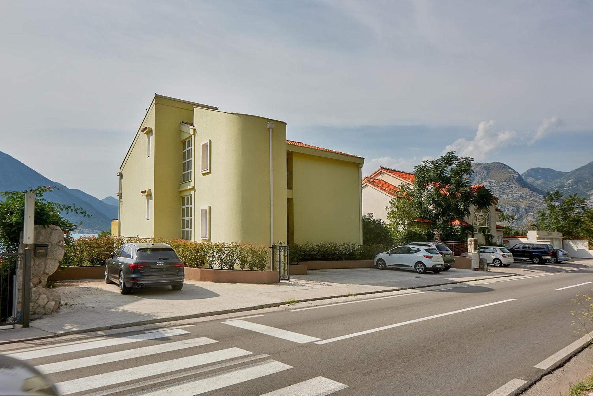 2Montenegro Mimoza Apartments Dobrota Kültér fotó